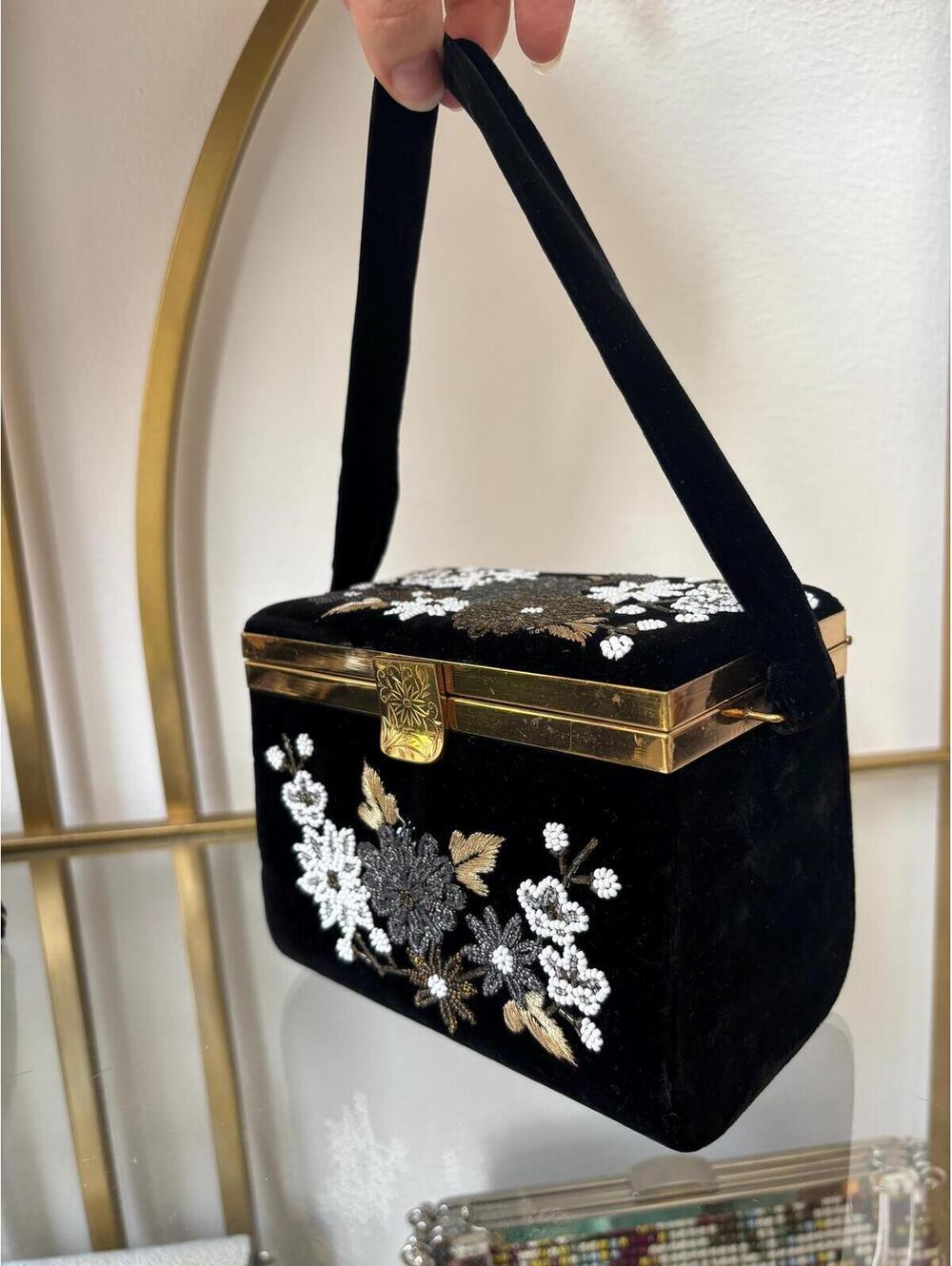 Vintage 1950s Black Velvet Beaded Box Bag